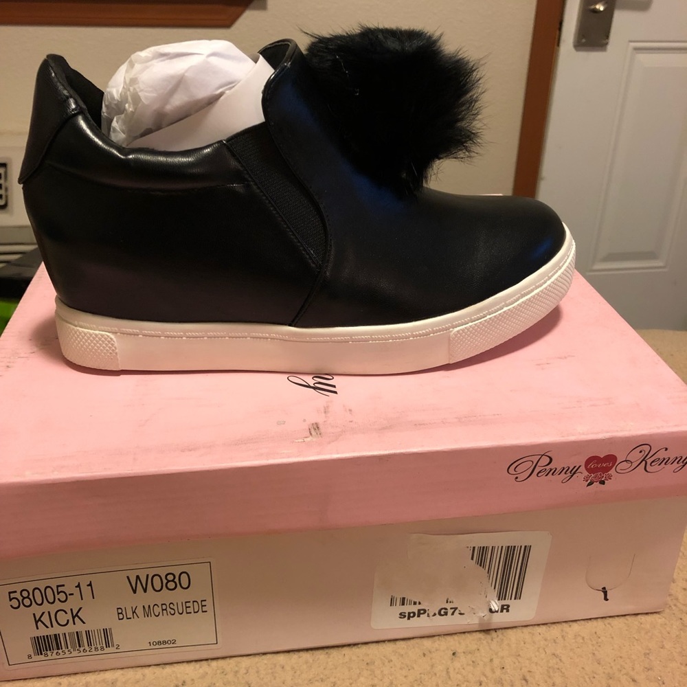 Women’s shoes